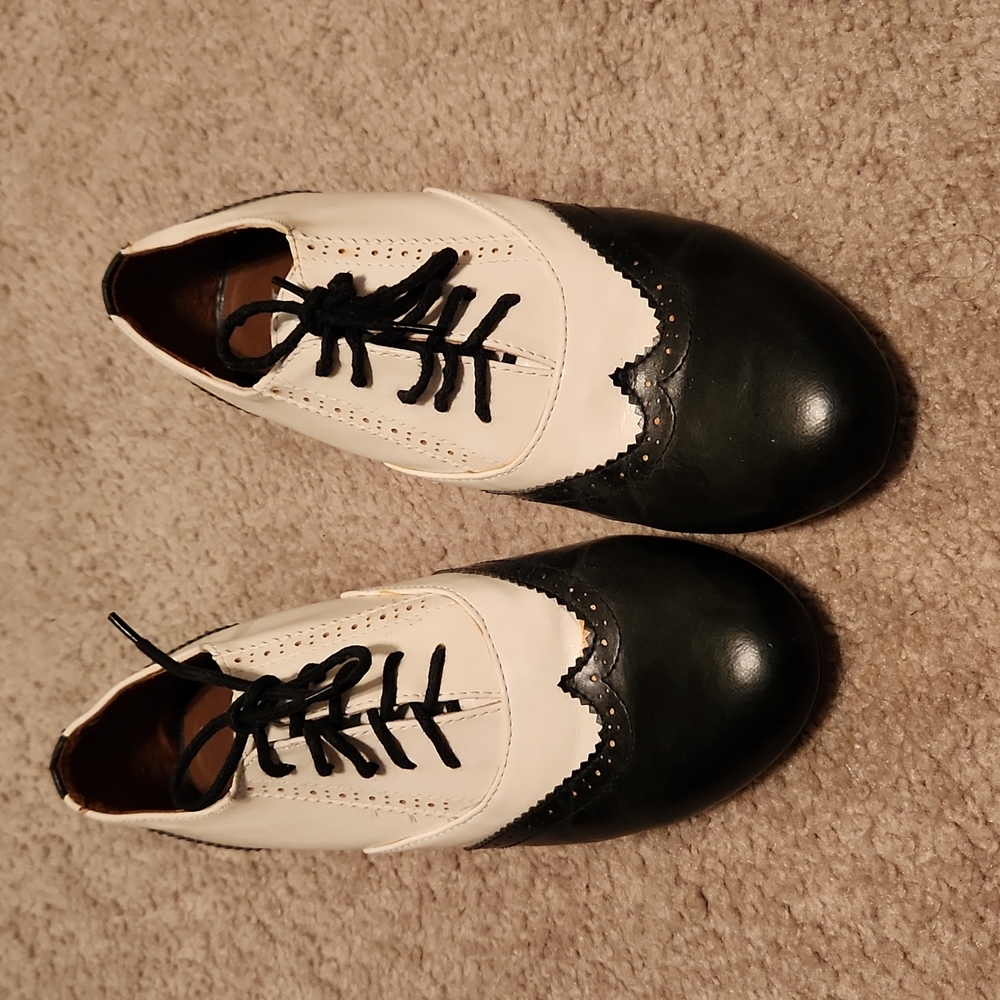 Womens shoe